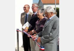 Claude Pruvost, maire de 2001 à 2014 ici avec D. Quentin, R. Joly et M. Servit / Visuel : D.R.