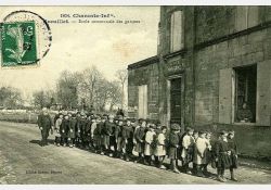 L'école des garçons se situait à côté de la mairie (actuelle salle des expositions). / Visuel : D.R.
