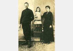 Militaire et sa famille, 1916 / Visuel : D.R.