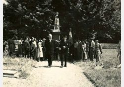 Monument aux morts de Breuillet. Quand tout est fini, il ne reste plus qu'à honorer nos morts… / Visuel : D.R.