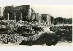 Photos prise après le bombardement de Royan - Le casino - 02 / Visuel : D.R.