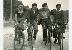 Vélos sur la plage de Nauzan, 1937 / Visuel : D.R.