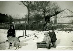 Enfants dans la neige à Breuillet / Visuel : D.R.
